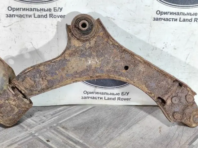 Рычаг левый передний Land Rover Freelander 2 2.2