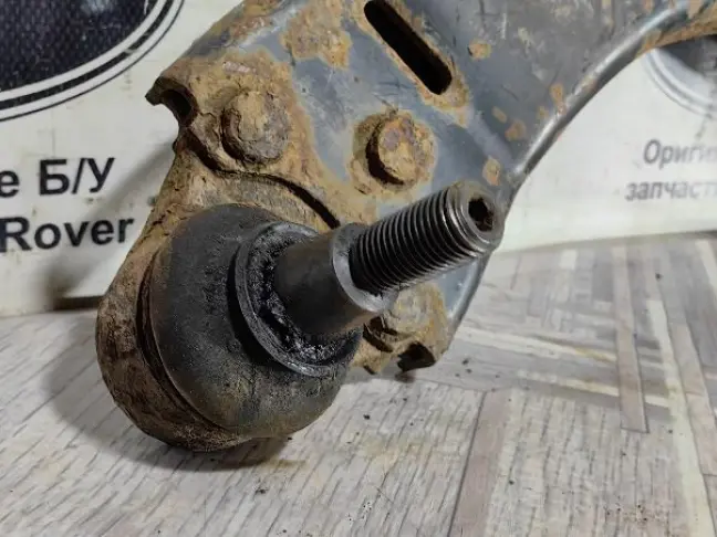 Рычаг левый передний Land Rover Freelander 2 2.2
