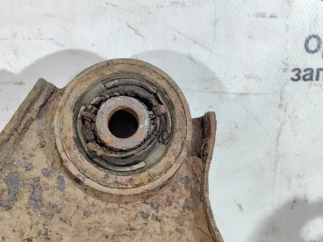 Рычаг правый передний Land Rover Freelander 2 2.2