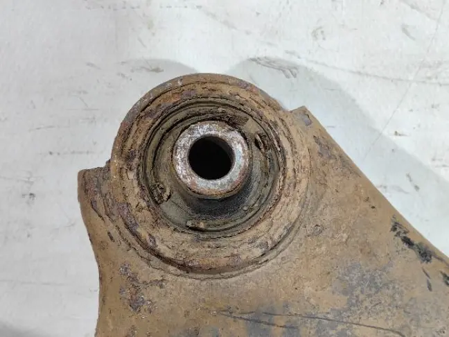 Рычаг правый передний Land Rover Freelander 2 2.2