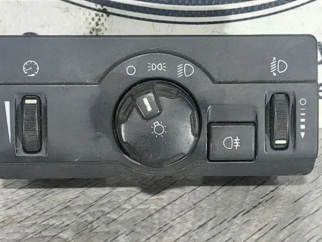 Блок включения фар Land Rover Freelander 2 L359