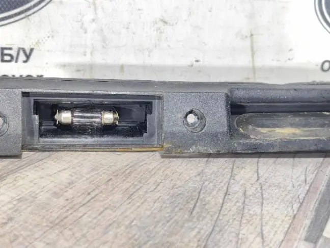 Кнопка открывания багажника Range Rover 3 L322