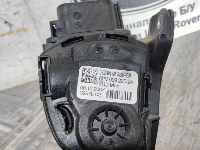 Педаль газа Land Rover Freelander 2 2.2 МКПП