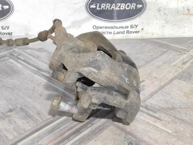 Суппорт левый передний Land Rover Freelander 2 2.2