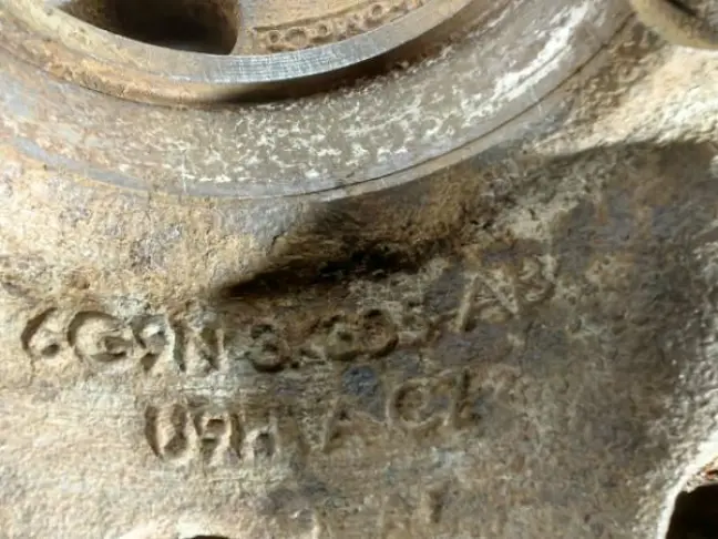 Кронштейн привода Land Rover Freelander 2 3.2