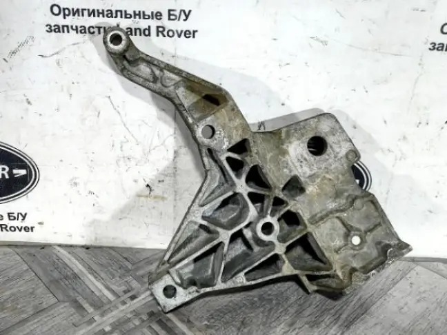 Кронштейн ДВС правый Land Rover Freelander 2 3.2