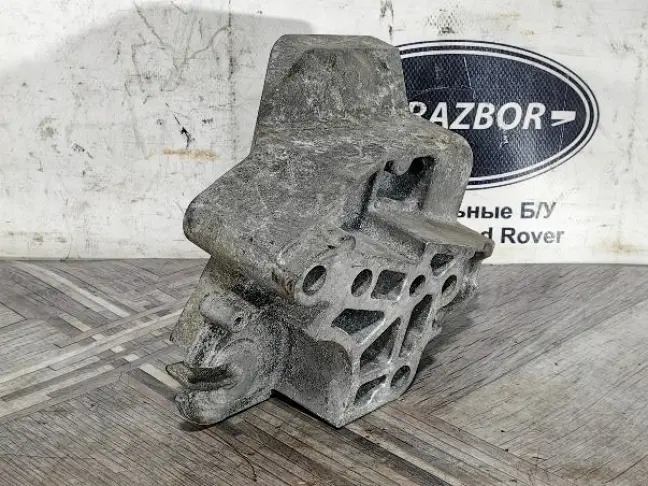 Кронштейн ДВС правый Land Rover Freelander 2 2.2