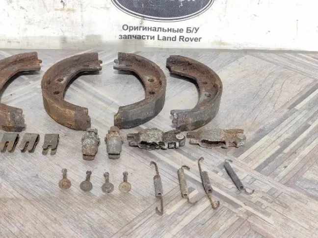 Механизм ручника 2 стороны Land Rover Freelander 2