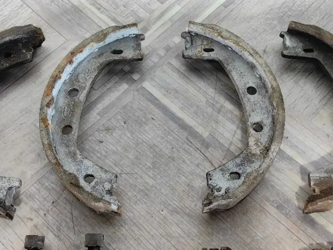 Механизм ручника 2 стороны Land Rover Freelander 2