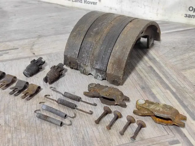 Механизм ручника 2 стороны Land Rover Freelander 2