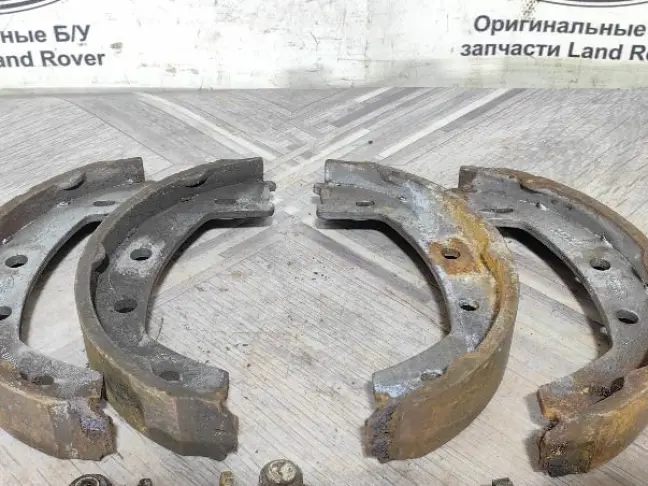 Механизм ручника 2 стороны Land Rover Freelander 2