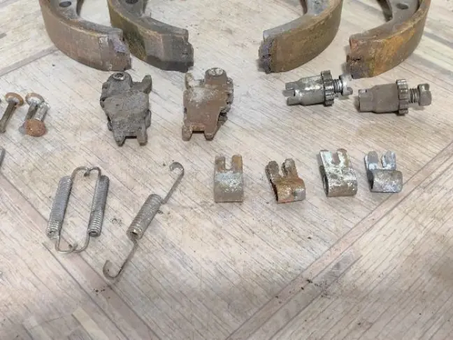 Механизм ручника 2 стороны Land Rover Freelander 2