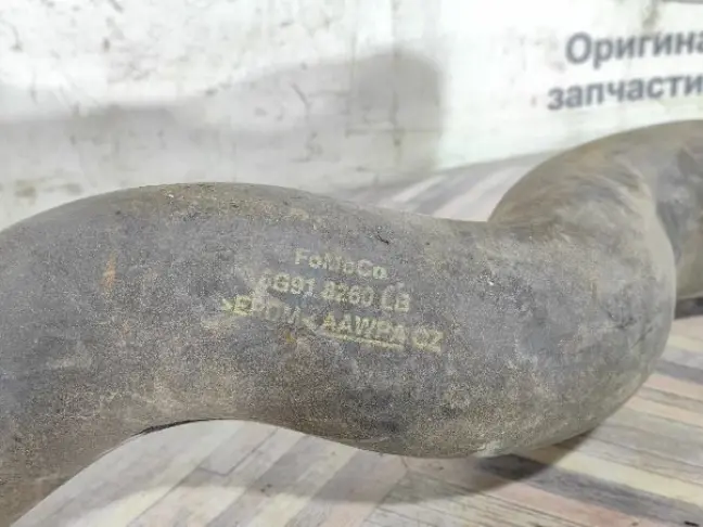 Патрубок охлаждения Land Rover Freelander 2 3.2