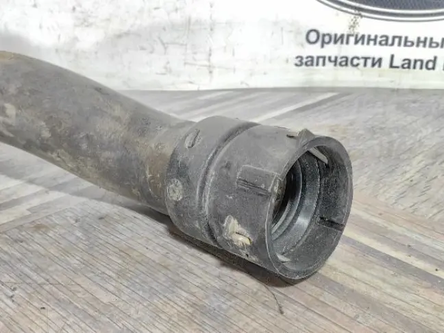 Патрубок охлаждения Land Rover Freelander 2 3.2