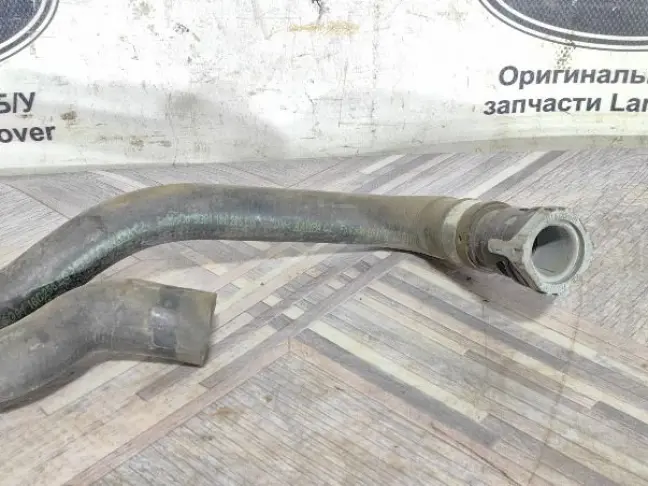 Патрубок охлаждения Land Rover Freelander 2