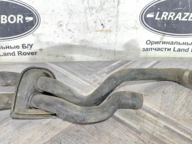 Патрубок охлаждения Land Rover Freelander 2