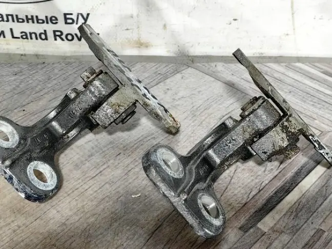 Петля двери правая Land Rover Freelander 2 L359