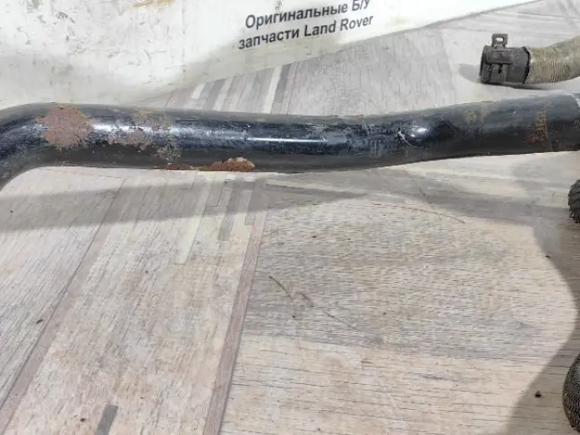 Патрубок охлаждения Land Rover Freelander 2 2.2