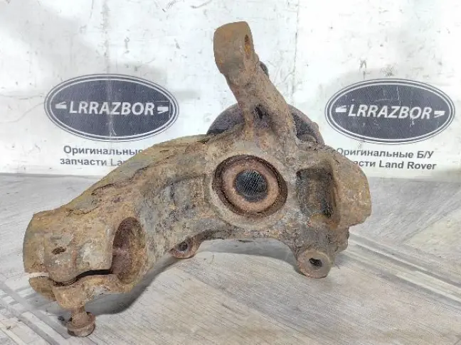 Кулак передний правый Land Rover Freelander 2.2