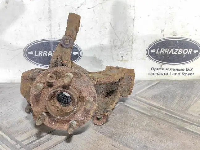 Кулак передний правый Land Rover Freelander 2.2