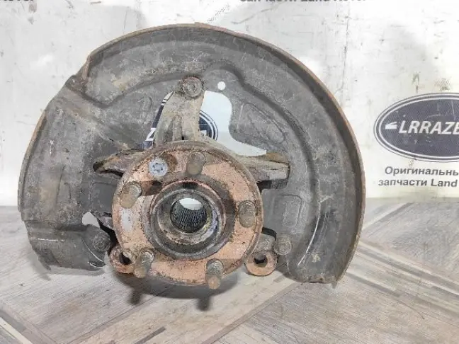 Кулак передний правый Land Rover Freelander 2.2