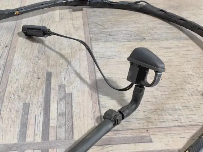 Форсунки омывателя стекла Land Rover Freelander 2