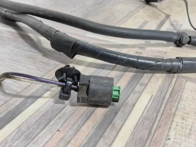 Форсунки омывателя стекла Land Rover Freelander 2