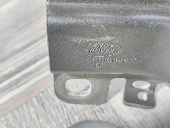 Петли крышки багажника Land Rover Freelander 2