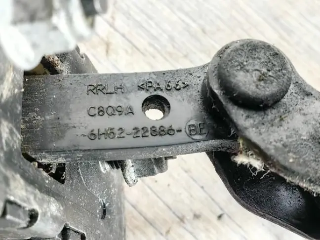 Ограничитель двери задний Freelander 2