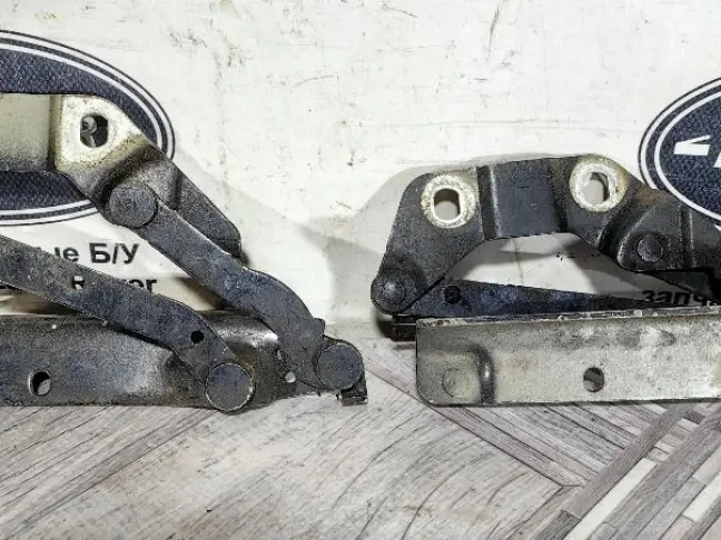 Петли капота Land Rover Freelander 2