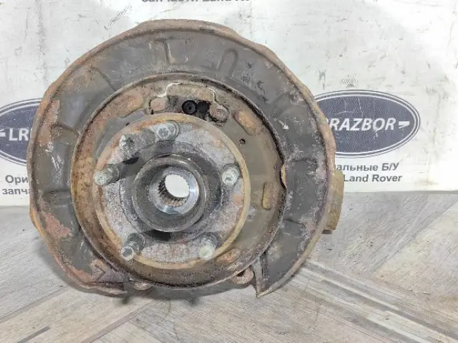 Кулак задний левый Land Rover Freelander 2 2.2