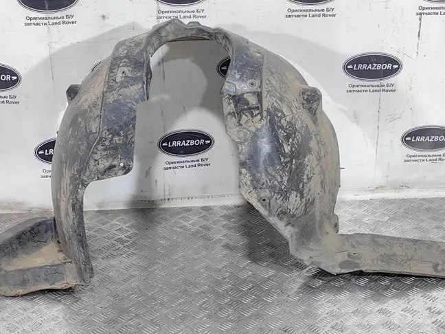 Подкрылок передний правый Range Rover L322 02-05