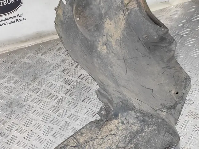 Подкрылок передний правый Range Rover L322 02-05