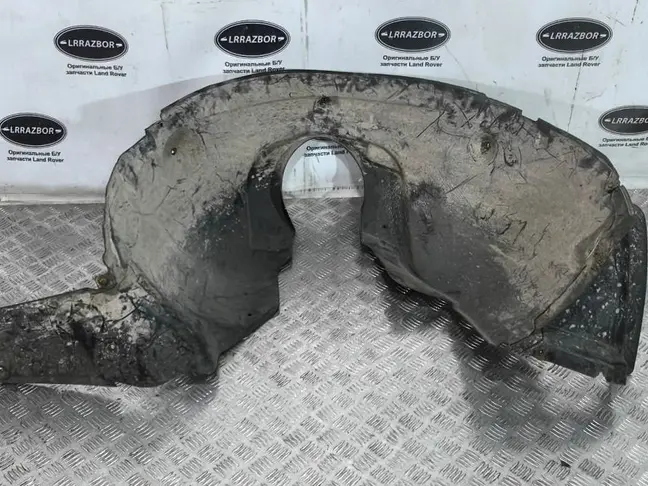 Подкрылок передний правый Range Rover L322 02-05