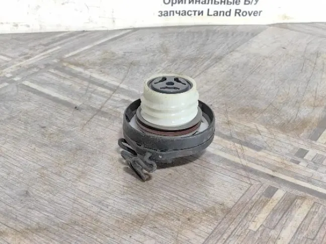 Крышка горловины бака Land Rover Freelander 2 3.2
