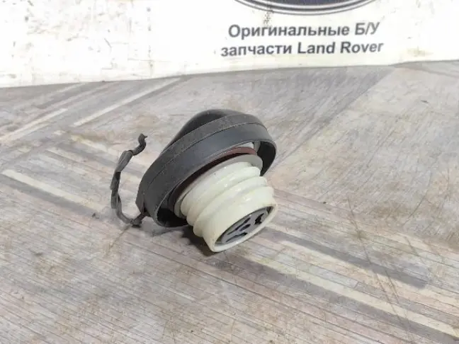 Крышка горловины бака Land Rover Freelander 2 3.2