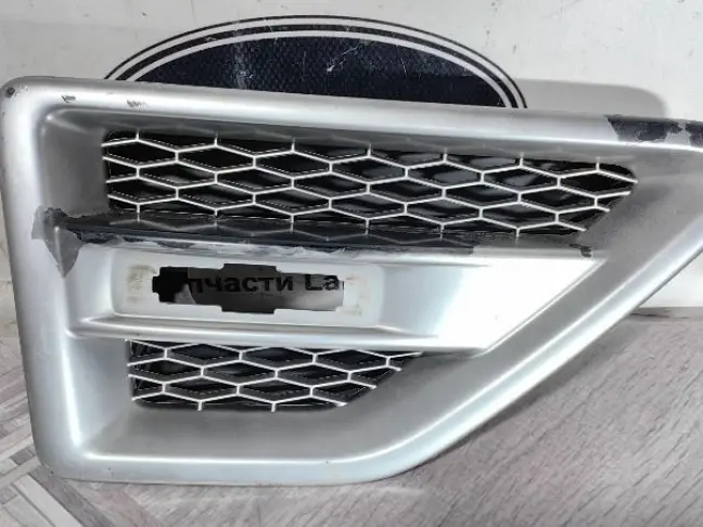 Решетка жабра правая Land Rover Freelander 2