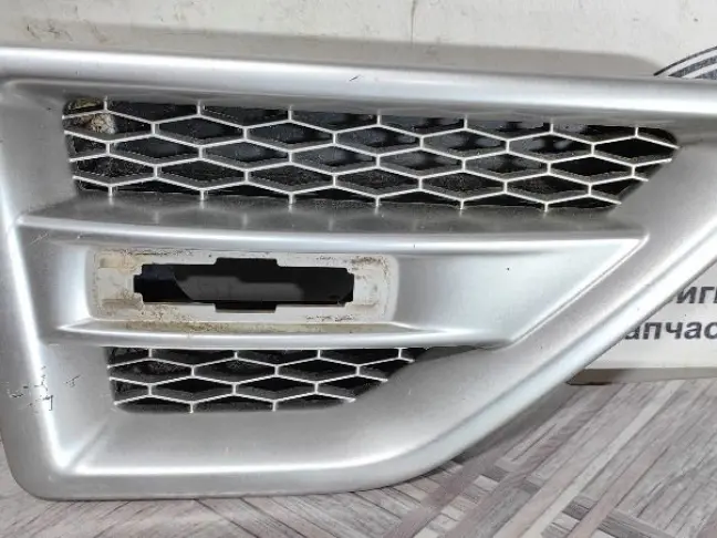Решетка жабра правая Land Rover Freelander 2
