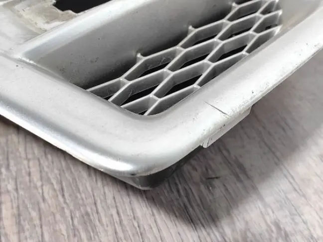 Решетка жабра правая Land Rover Freelander 2