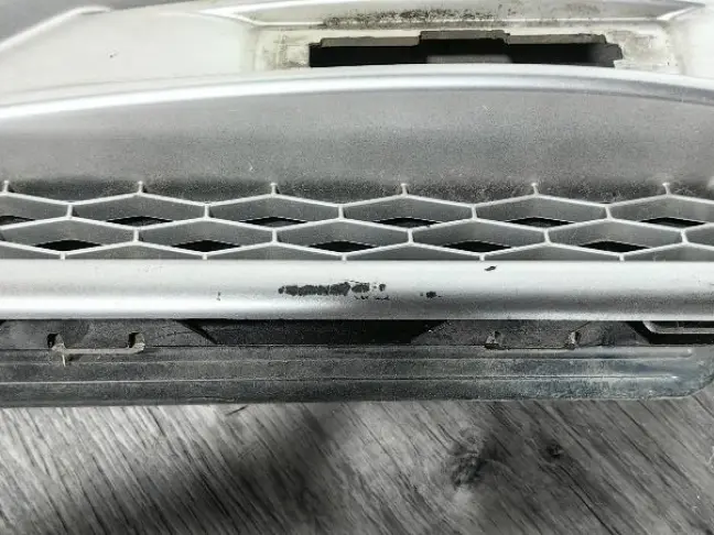 Решетка жабра правая Land Rover Freelander 2