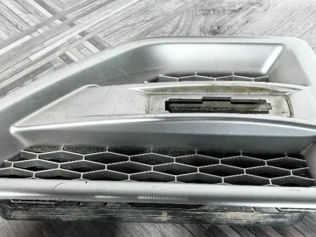 Решетка жабра правая Land Rover Freelander 2