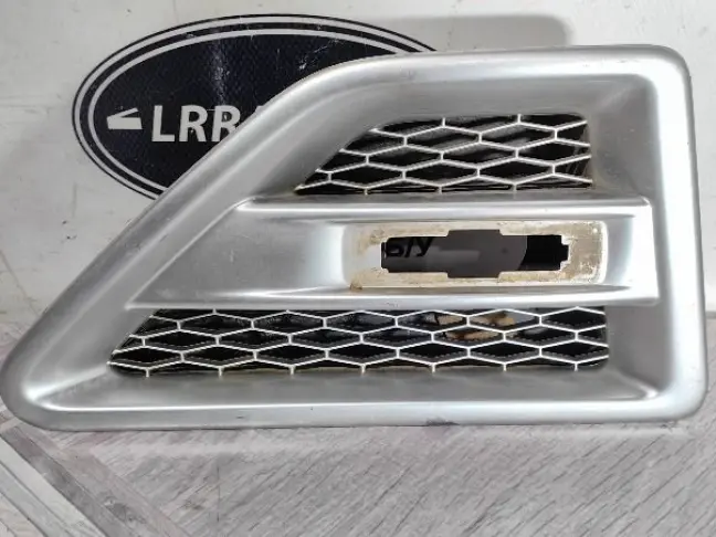 Решетка жабра правая Land Rover Freelander 2