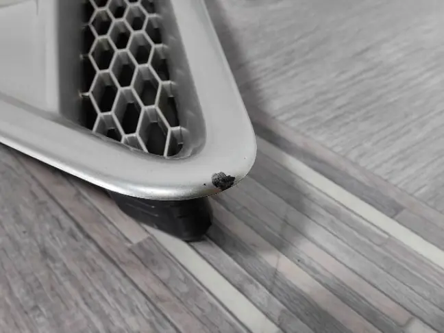 Решетка жабра правая Land Rover Freelander 2 2.2