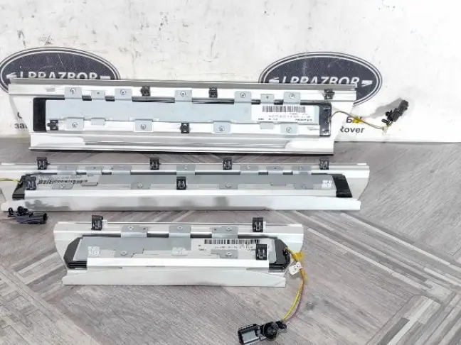 Накладки порогов салона Range Rover Sport 2 L494