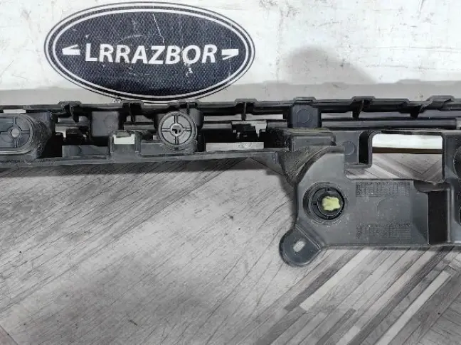 Кронштейн заднего бампера Range Rover Evoque L551