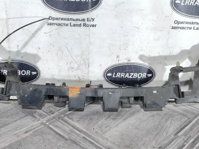 Кронштейн заднего бампера Range Rover Evoque L551