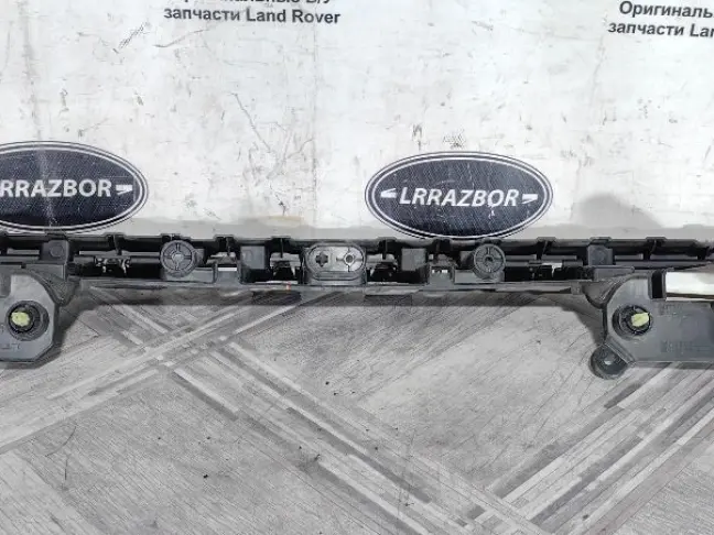 Кронштейн заднего бампера Range Rover Evoque L551