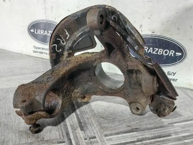 Кулак передний правый Land Rover Freelander 2.2