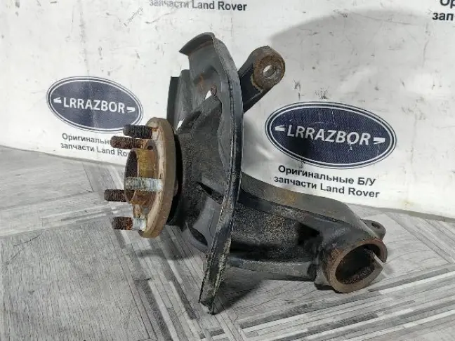 Кулак передний правый Land Rover Freelander 2.2