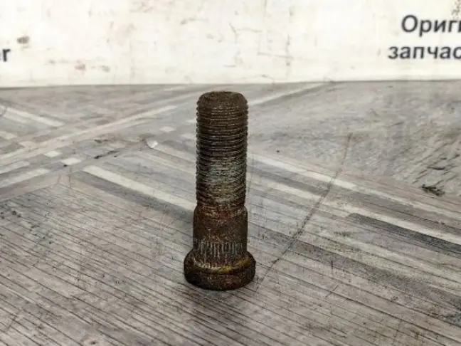 Шпилька ступицы Land Rover Freelander 2